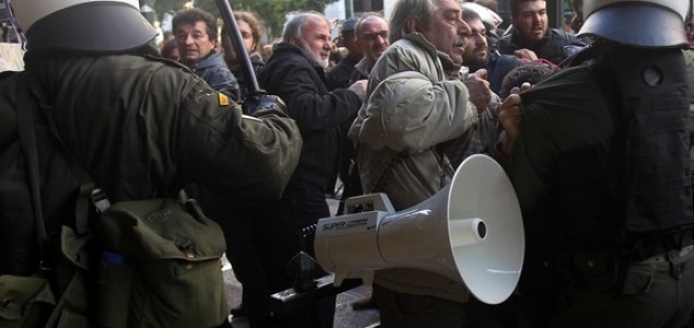 Opći štrajk paralizirao Grčku, škole i tvrtke zatvorene