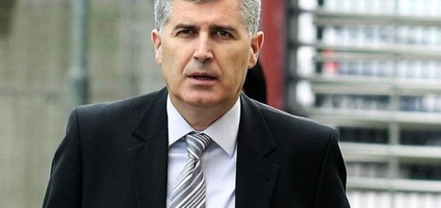 Javni poziv Draganu Čoviću