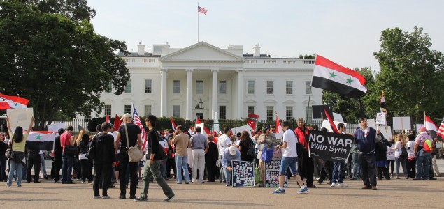 Washington: Oko 500 Assadovih pristalica protestovalo ispred Bijele kuće