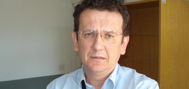 Prof. Asim Mujkić na protestima građana Sarajeva: Zahtjevi ovih ljudi su donji prag dostojanstva