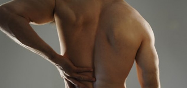 Kako spriječiti ‘uštuknuće’ i bol u leđima