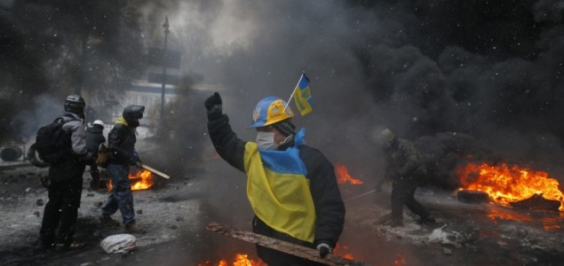 Nemiri u Kijevu ne prestaju iako je predsjednik obećao ustupke