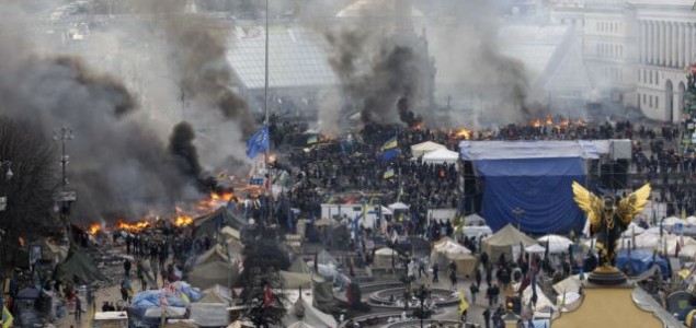 Nasilje ne prestaje, propali razgovori Janukoviča i opozicije