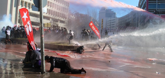 Ankara: Policija rastjerala prosvjednike koji su krenuli ka parlamentu