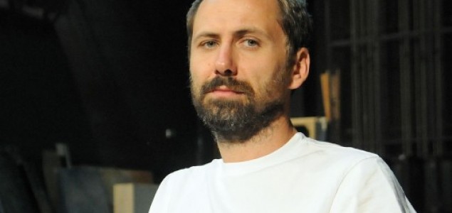 Oliver Frljić: Podržavam glumce Narodnog pozorišta u Mostaru