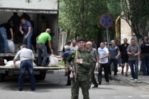 Rat u Ukrajini: Vojska krenula u akciju protiv separatista, više od stotinu ubijenih