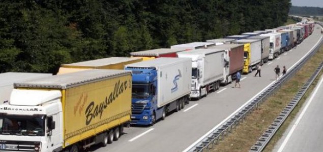 Kreće veliki konvoj iz Skoplja: Makedonci šalju 20 tona hrane za Srbiju i BiH!