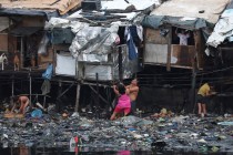Tajfun usmrtio najmanje deset osoba na Filipinima