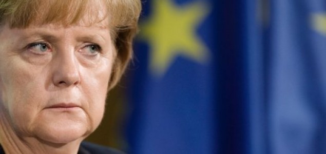 Merkel ponovila odlučnost da Europu čvrsto i beskompromisno “stegne remenom”