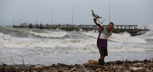 Filipini: Tajfun Hagupit porušio drveće, kuće i dalekovode, ali žrtava nema