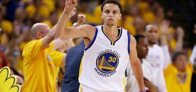 Curry doveo Golden State na korak od osvajanja prstena
