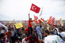 Parlamentarni izbori u Turskoj 2015: AKP još uvijek favorit