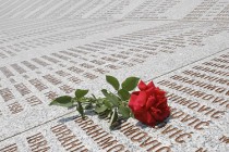 Kanađani potpisuju peticiju protiv negiranja genocida u Srebrenici