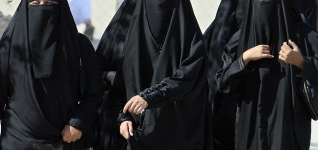 Njemačka: Stranka Angele Merkel za zabranu nošenja burki