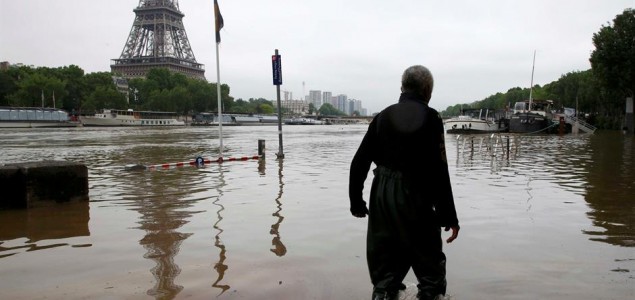 Poplave u Evropi, vodostaj Sene dostiže maksimum