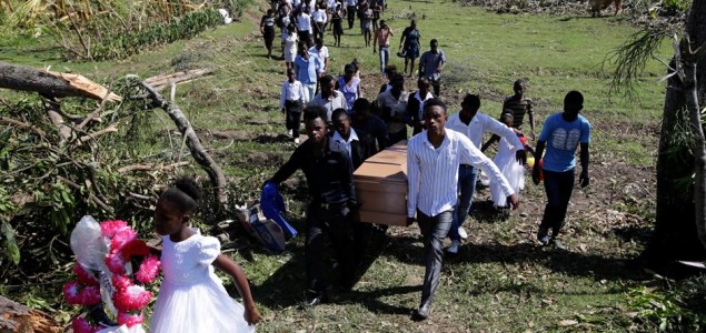 Hiljadu ljudi poginulo na Haitiju, strah od širenja kolere