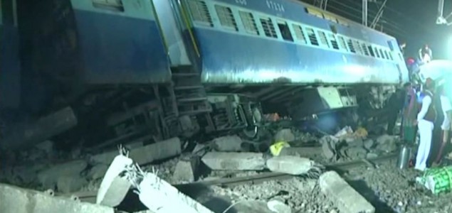 Desetine žrtava železničke nesreće u Indiji