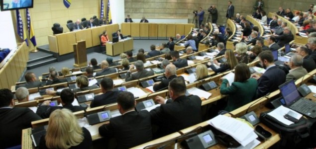 Parlament FBiH: HNS napustio sjednicu zbog rezolucije Damira Mašića