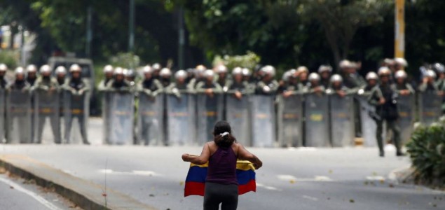 Najmanje 12 poginulo u demonstracijama u Venecueli