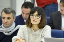 Sabina Ćudić: Platu premijera Novalića prikupljati „humanitarnim telefonima“