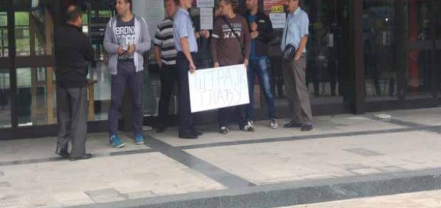 Radnici Željeznica RS nastavljaju štrajk glađu, šesti dan