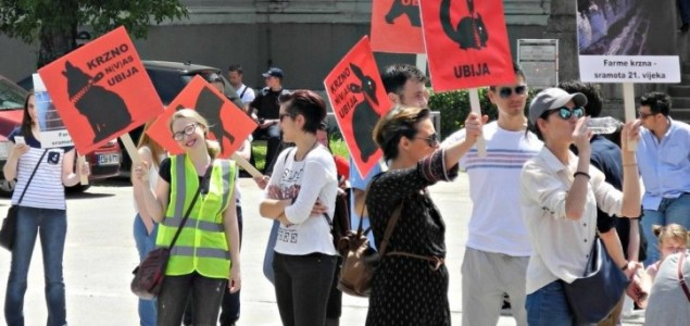 Protesti “Koalicije bez krzna” u Tuzli