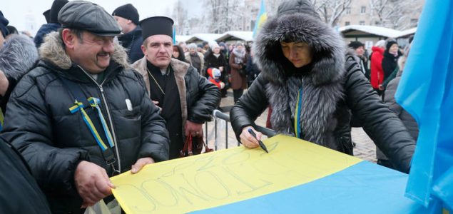Ukrajina: Ostaje zabrana ulaska za Ruse