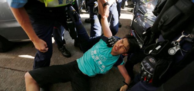 Oslobođeni aktivista poziva šeficu vlade Hongkonga na ostavku