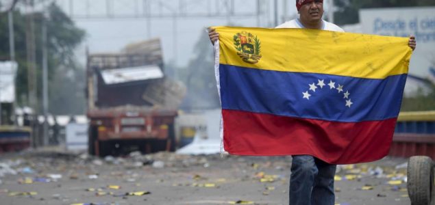 SAD zamrzle imovinu vlade Venecuele