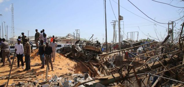 Nekoliko desetina mrtvih u bombaškom napadu u Somaliji