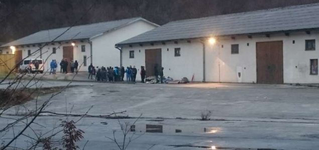 Migranti iz Vučjaka stigli u Blažuj kod Sarajeva