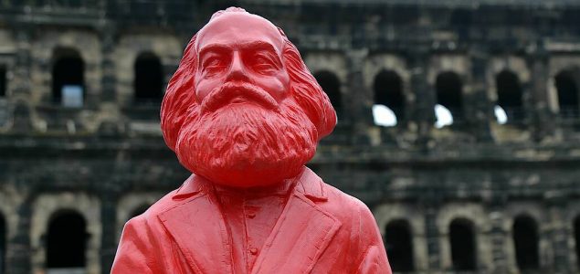 Marx ili centar?