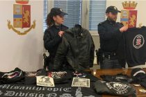Ovako se to radi u Italiji: neki tip prodavao je majice sa ‘Za dom spremni’, odmah su ga uhitili zbog poticanja mržnje