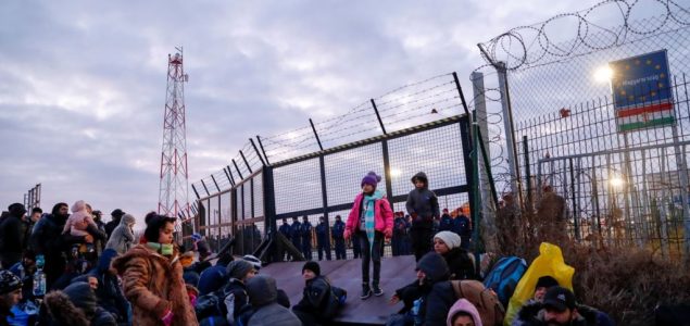 Mađarska obustavila prijem migranata u tranzitne centre