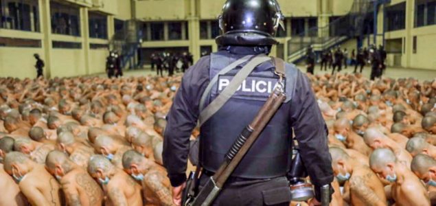 Stroge mjere u zatvorima u El Salvadoru ne podrazumijevaju fizičko distanciranje