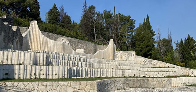UABNOR Mostar: Partizansko groblje nije dio ‘trimuše’ već nacionalni spomenik