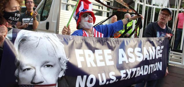 Dobitnik Pulitzerove nagrade Glenn Greenwald pozvao Trumpa da pomiluje Assangea