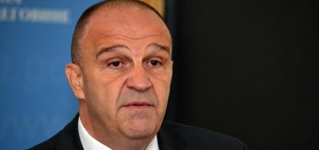 Poslanik Parlamenta BiH Enver Bijedić na ispitivanju u policiji, pretresi u Tuzli