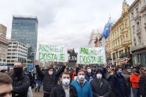Na prosvjedu u Zagrebu zatraženo otvaranje kafića i teretana