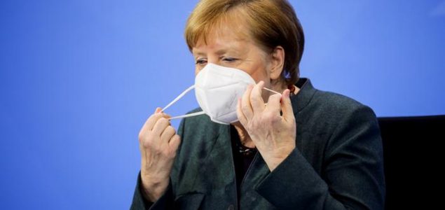 Afere potrošile ‘korona bonus’ stranke Angele Merkel