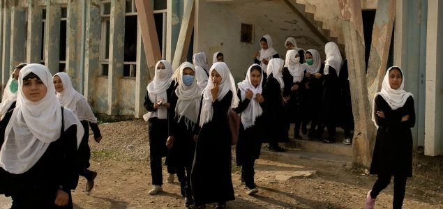 Talibani isključili djevojčice iz afganistanskih srednjih škola