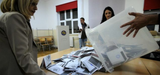 Na Kosovu danas lokalni izbori, test za stranku Albina Kurtija