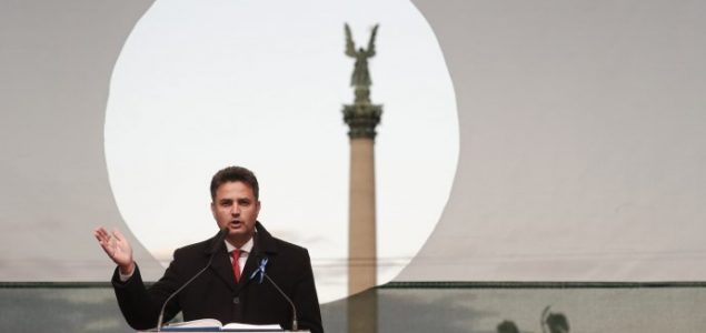 Timothy Garton Ash: Evropa mora pomoći u obnavljanju mađarske demokratije