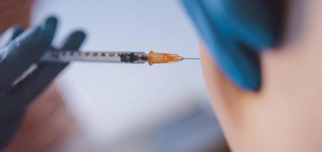 Studije pokazale da buster doza vakcine pruža veću zaštitu od omikrona