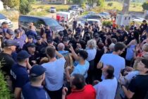 Sramotno: U Livnu specijalna policija nasilno sklanja mještane koji protestuju za spas izvora vode