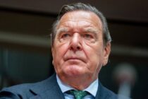 Schröder smatra mogućim „rješenje pregovorima“ sa Kremljom