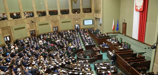 Poljska prijeti posljedicama ako Brisel zbog pravosuđa ne isplati novac