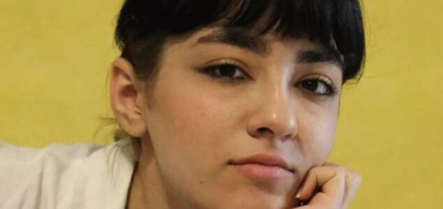 Majka tinejdžerke optužuje iranske vlasti da ‘lažu’ o njenoj smrti