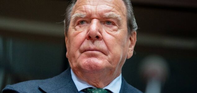 Nemački SPD odbio da isključi Šredera iz stranke zbog veza sa Rusijom